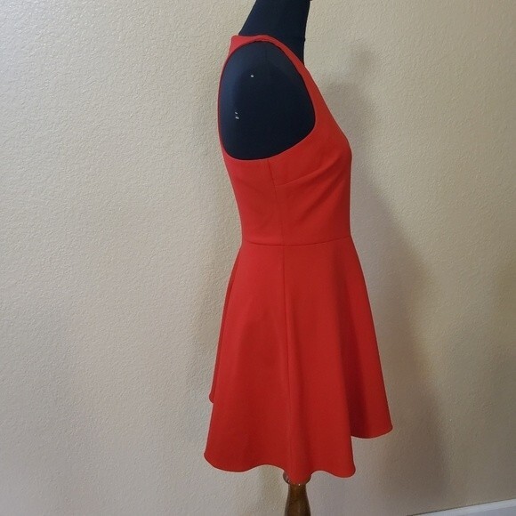 Likely Fit & Flare Sleeveless Mini Dress Size 8 Red - Picture 3 of 7